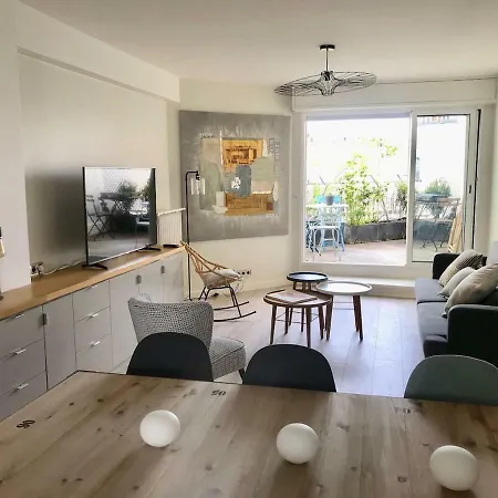 Beautiful And Central 80m2 With Terrasse *